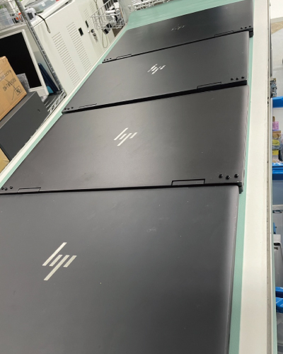 HP製Envy x360の画面浮きの修理が終わり返送待ちの状態
