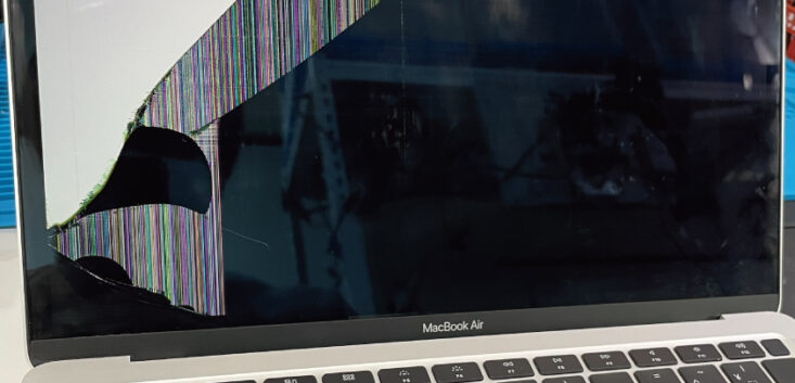macbook air a2337 late2020 の液晶画面が割れてしまった