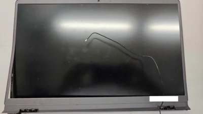 Dell Inspiron 3510 3520 P112F 液晶パネル分解とヒンジ修理作業